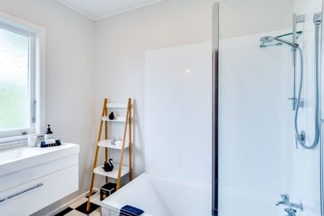 Photo of property in 715 Windsor Avenue, Parkvale, Hastings, 4122