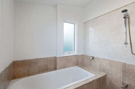 Photo of property in 2/90b Fendalton Road, Fendalton, Christchurch, 8014