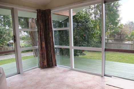 Photo of property in 27 Bernard Street, Chedworth, Hamilton, 3210