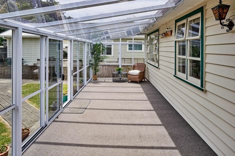 Photo of property in 58 Airlie Road, Plimmerton, Porirua, 5026