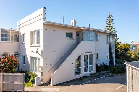Photo of property in 1-12/48 The Bay Hill, Timaru, 7910