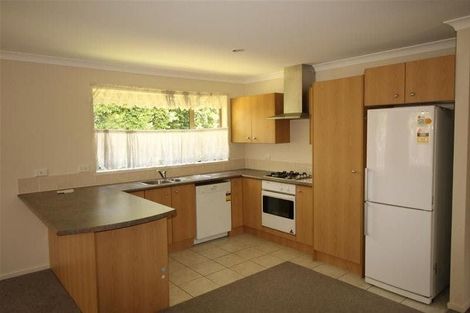 Photo of property in 2/45 Union Road, Howick, Auckland, 2014