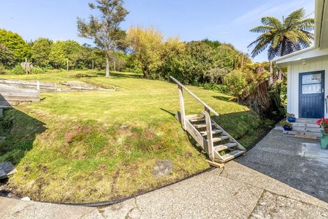 Photo of property in 78 Marine Parade, Bluff, 9814