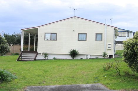 Photo of property in 24 Twilight Bay, Omaha, 0986