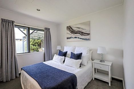 Photo of property in Hawkes Bay Furniture Co, 7 Martin Dale, Raureka, Hastings, 4120