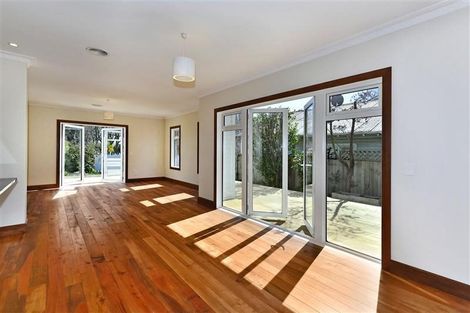 Photo of property in 62 Stapletons Road, Richmond, Christchurch, 8013