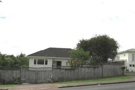 Photo of property in 9 White Swan Road, Mount Roskill, Auckland, 1041