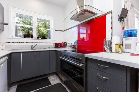 Photo of property in 5 Hayward Terrace, Waiwhetu, Lower Hutt, 5010