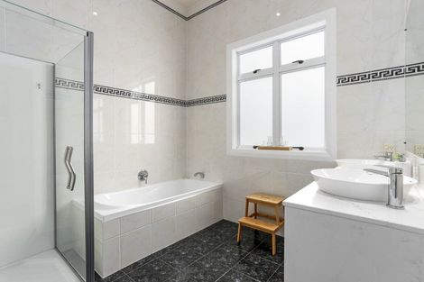 Photo of property in 490 North Road, Clevedon, Papakura, 2582