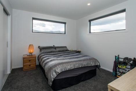 Photo of property in 16 Sarges Way, Lake Hawea, Wanaka, 9382