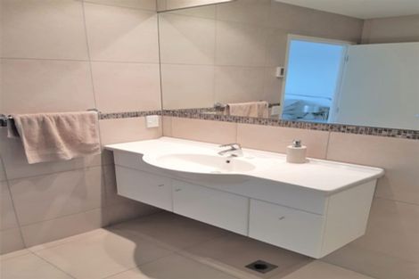 Photo of property in 11/72d Devonport Road, Tauranga, 3110