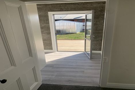 Photo of property in 22 Clutha Street, Alexandra, 9320