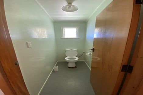 Photo of property in 11 Robert Burke Place, Henderson, Auckland, 0612
