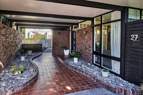 Photo of property in 27 Cheviot Road, Lowry Bay, Lower Hutt, 5013