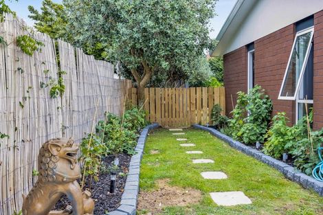 Photo of property in 11 Matai Place, Hawera, 4610