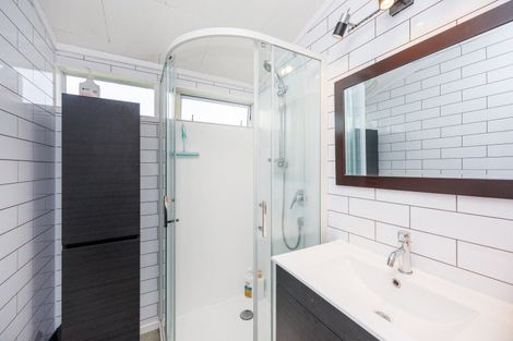Photo of property in 28 Tiller Close, Kelvin Grove, Palmerston North, 4414