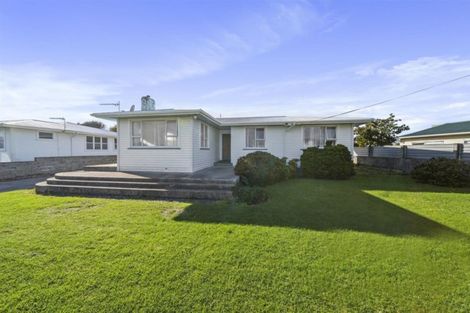 Photo of property in 22 Murray Avenue, Hawera, 4610