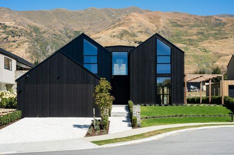 Photo of property in 13 Theodore Court, Wanaka, 9305