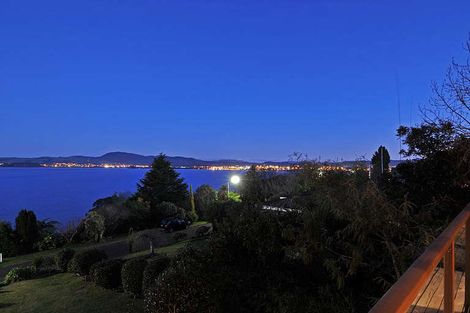 Photo of property in 210 Kawaha Point Road, Kawaha Point, Rotorua, 3010