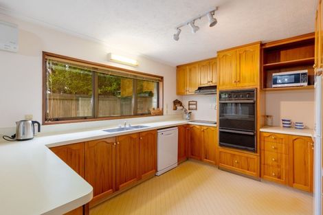 Photo of property in 9 Felstead Place, Avonhead, Christchurch, 8042