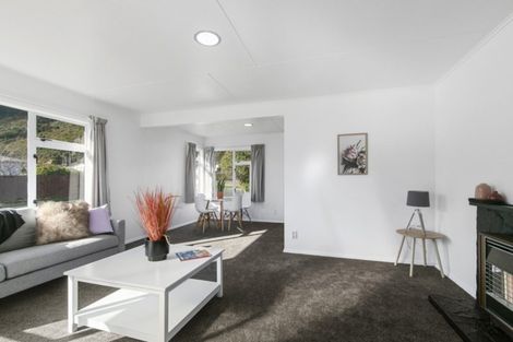 Photo of property in 61 Russell Road, Wainuiomata, Lower Hutt, 5014