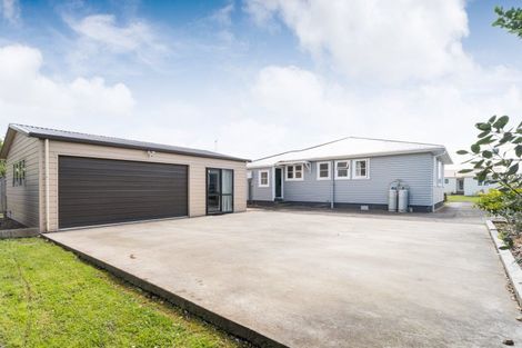 Photo of property in 32 Taylor Avenue, Feilding, 4702