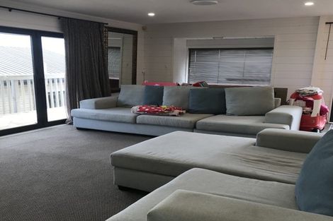 Photo of property in 4 Rotoma Rise, Clover Park, Auckland, 2019