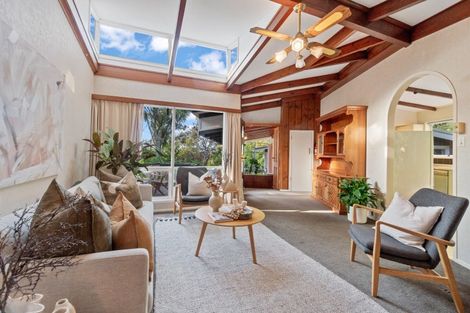 Photo of property in 232b Atkinson Road, Titirangi, Auckland, 0604