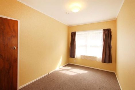 Photo of property in 1/7 The Rosebowl, Sunnyhills, Auckland, 2010