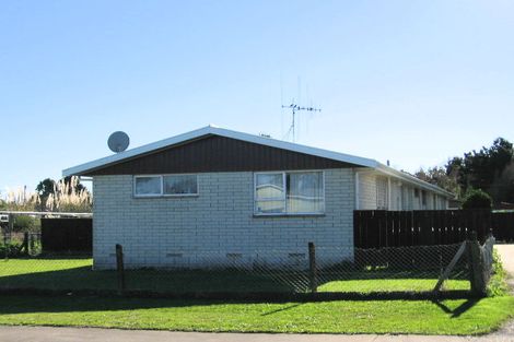 Photo of property in 26a-b Kiharoa Street, Otaki Beach, Otaki, 5512