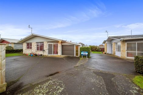 Photo of property in 9 Puriri Street, Hawera, 4610