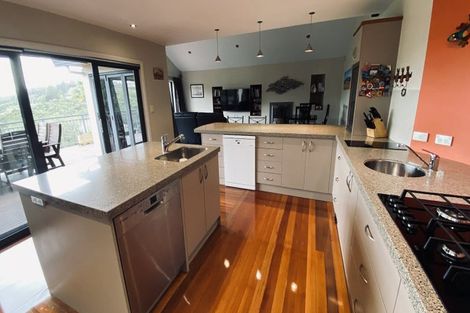 Photo of property in 34 Hayley Lane, East Tamaki Heights, Auckland, 2016