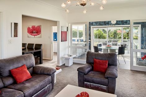 Photo of property in 102 Homebush Road, Khandallah, Wellington, 6035