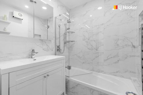 Photo of property in 35 Oxley Crescent, Broad Bay, Dunedin, 9014