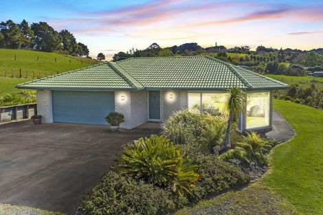 Photo of property in 3 Riversong Road, Kauri, Kamo, 0185