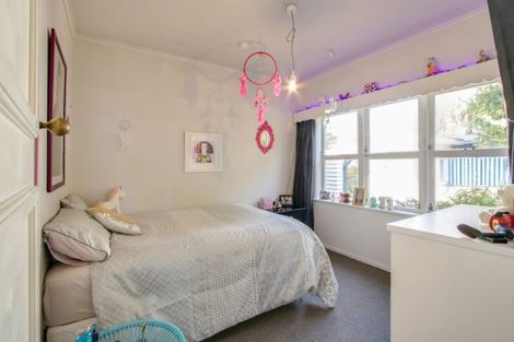 Photo of property in 12 Henderson Crescent, Onekawa, Napier, 4110