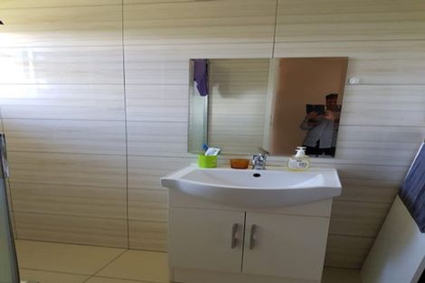 Photo of property in 100 Station Road, Papatoetoe, Auckland, 2025