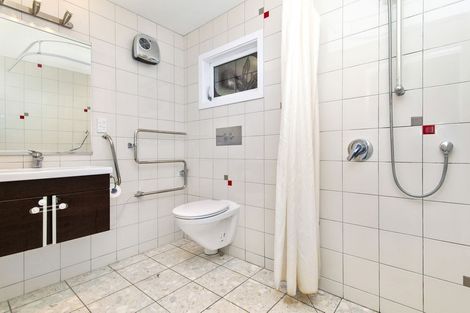 Photo of property in 3 Pimlico Place, Newlands, Wellington, 6037