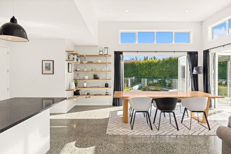 Photo of property in 32 Awanui Crescent, Matakana, 0985