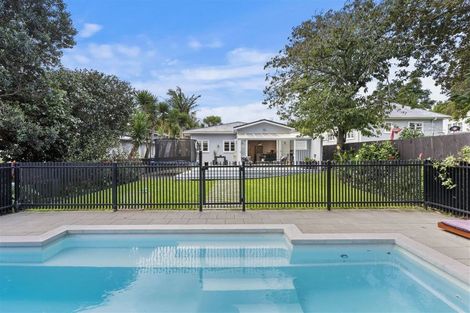 Photo of property in 30 Lambeth Road, Mount Eden, Auckland, 1041