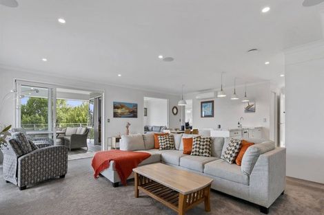 Photo of property in 32 Sereno Vista, Bellevue, Tauranga, 3110