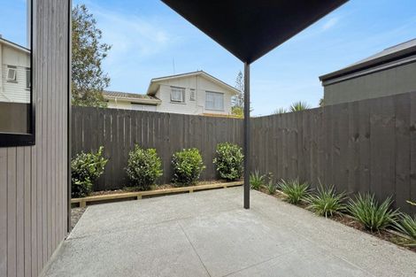 Photo of property in 11 Ara Reti, Mangere, Auckland, 2022