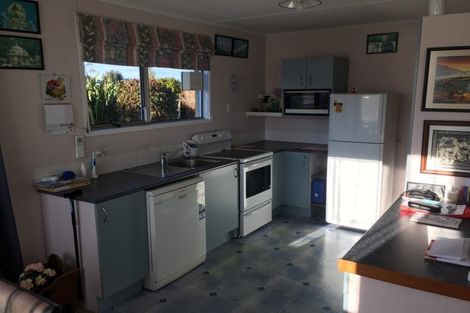 Photo of property in 5 Hillary Street, Waimate, 7924