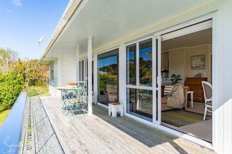 Photo of property in 2 Cliff Street, Pahi, Paparoa, 0571