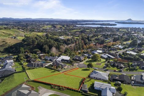 Photo of property in 17 Holcombrooke Lane, Welcome Bay, Tauranga, 3175