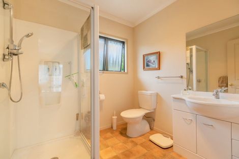 Photo of property in 2 Petersen Place, Waipukurau, 4200