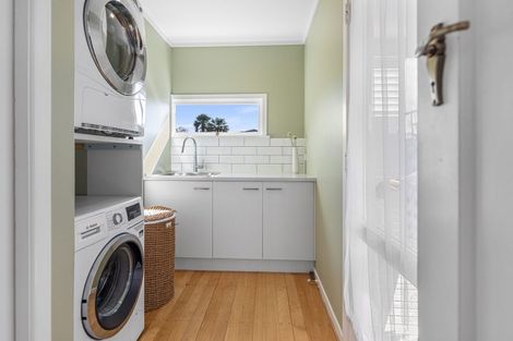 Photo of property in 11 Alexander Street, Tauranga South, Tauranga, 3112