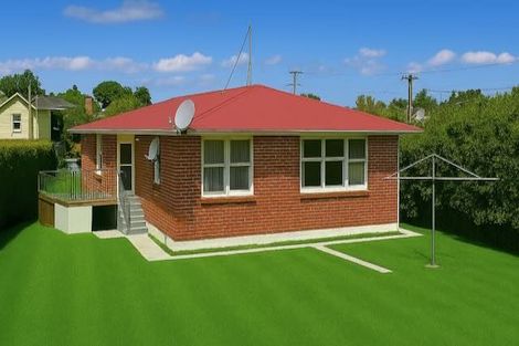 Photo of property in 5 Plumley Crescent, Mangere, Auckland, 2022