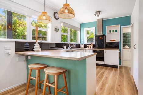 Photo of property in 8 Jalna Avenue, Khandallah, Wellington, 6035