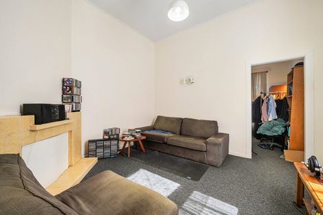 Photo of property in 18-20 Poplar Grove, Thorndon, Wellington, 6011